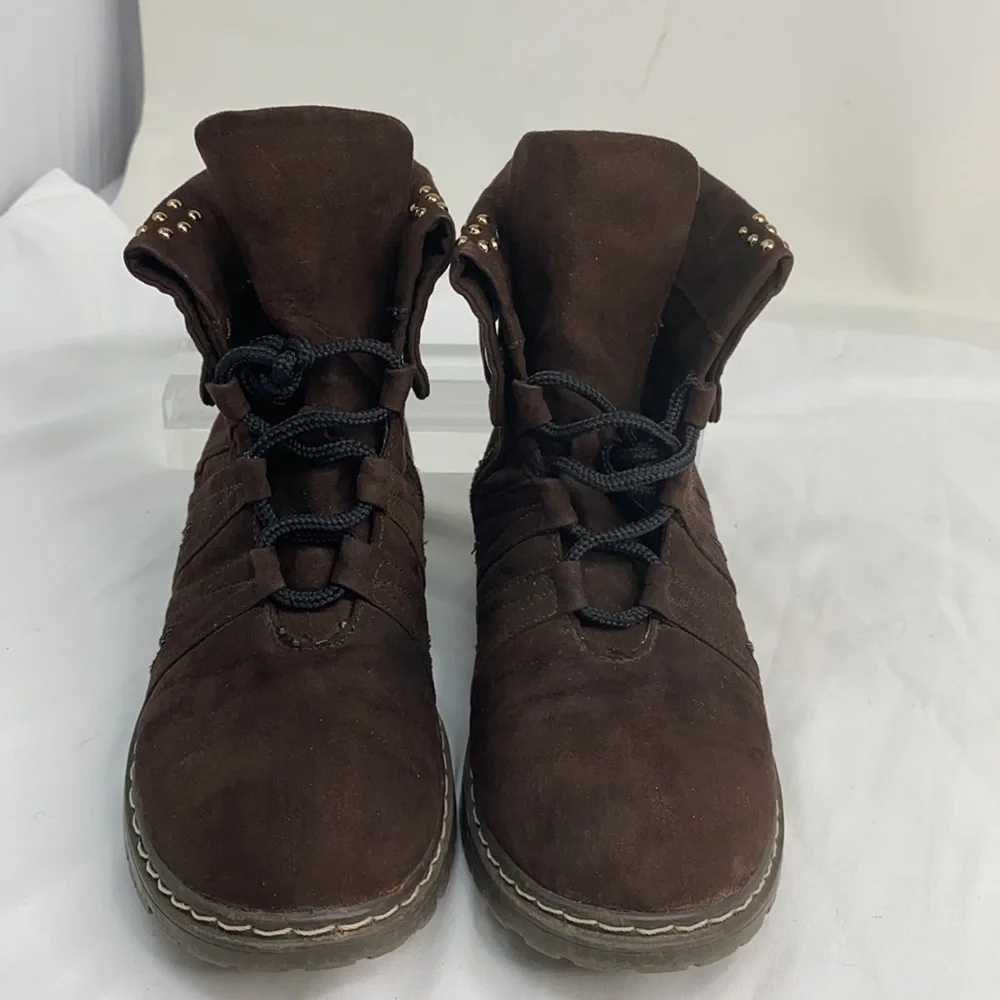 Stuart Weitzman Sz 1(US) Brown Yadastud Ankle Boot